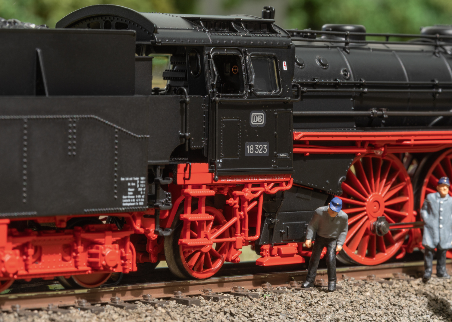 Dampflokomotive 18 323